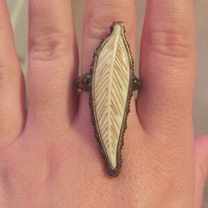Lucky Brand feather ring